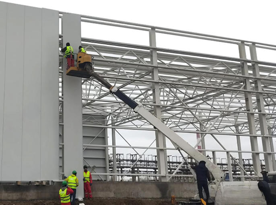 Wall sandwich panels installation Wall sandwich panels installation