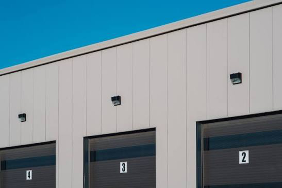 Sandwich panels building