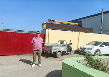 Clientes de la Feria de Cantón visitan la fábrica de Yumisteel